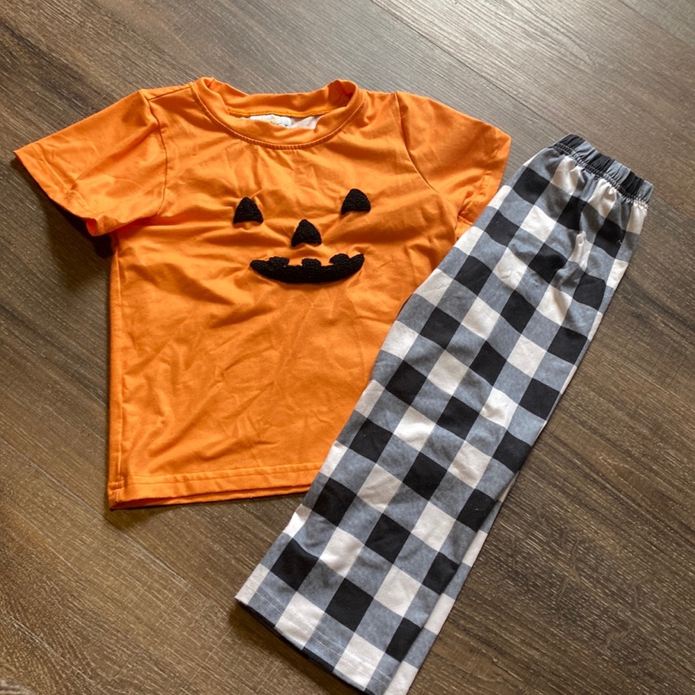 Busy Bees Smocks Pumpkin Set
